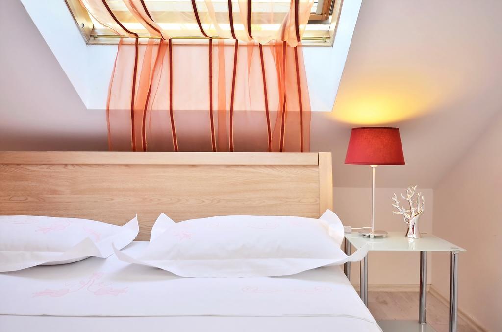 Apartment Sea View Mouth Cetina Omiš Δωμάτιο φωτογραφία