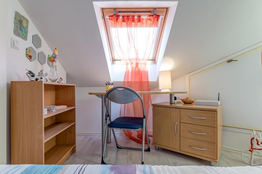 Apartment Sea View Mouth Cetina Omiš Εξωτερικό φωτογραφία